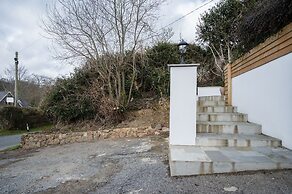 The Old Spa - 2 Bedroom Cottage - Pleasant Valley