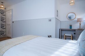 The Old Spa - 2 Bedroom Cottage - Pleasant Valley