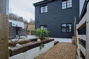 The Old Spa - 2 Bedroom Cottage - Pleasant Valley