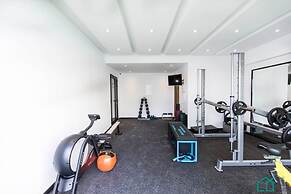 Sunset 303 Brand new apt With gym in Lac 1