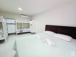 MANERO HOSTEL