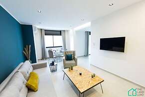 Sunset 202 Luxury With gym Club in Lac 1