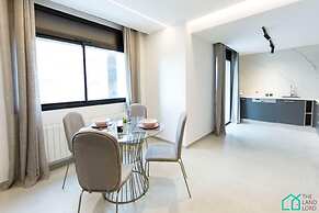 Sunset 202 Luxury With gym Club in Lac 1