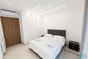 Sunset 202 Luxury With gym Club in Lac 1