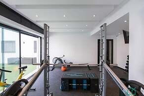 Sunset 202 Luxury With gym Club in Lac 1