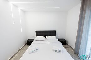 Sunset 202 Luxury With gym Club in Lac 1