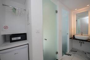 Bianco a Nero Mykonos