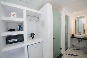 Bianco a Nero Mykonos