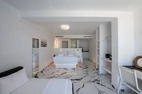 Bianco a Nero Mykonos