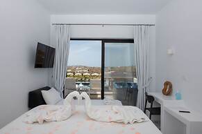 Bianco a Nero Mykonos