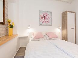 Studio Apartment Sisi