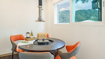 Gapyeong Haneul Sanchaek Poolvilla Pensi