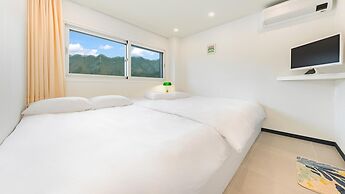 Gapyeong Haneul Sanchaek Poolvilla Pensi