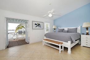 Waterfront Luxury Villa With Sunset Views And Boat Slip 3 Bedroom Town