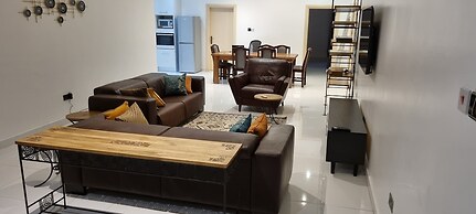 Luxurious 3-bed Apartment in Cantonments, Accra