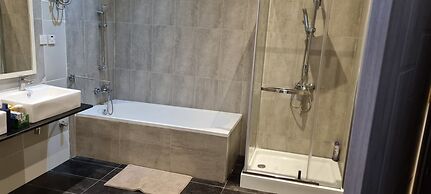 Luxurious 3-bed Apartment in Cantonments, Accra