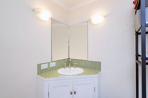 Valley Floor Dream W/ Fireplace Year-round Trail Access, 3 Min To Town