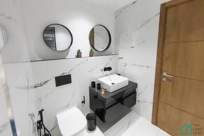 Sunset 203 Luxury apt With Gym in Lac1