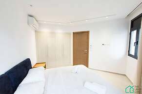 Sunset 203 Luxury apt With Gym in Lac1