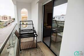 Sunset 203 Luxury apt With Gym in Lac1