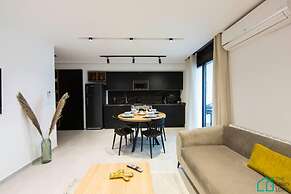 Sunset 203 Luxury apt With Gym in Lac1