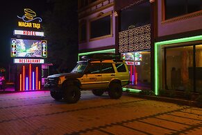 MacarTaşı Hotel