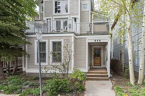 Lux Home W/ Gas Fireplace, Hot Tub, 8 Min To Lift 7 Bunk Room For Kids