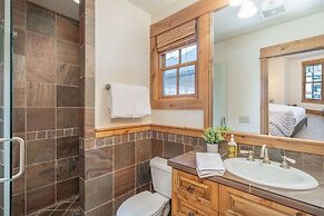 Lux Home W/ Gas Fireplace, Hot Tub, 8 Min To Lift 7 Bunk Room For Kids