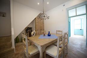 Quinta Amarela XL by Portucasa