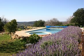 Quinta Amarela XL by Portucasa