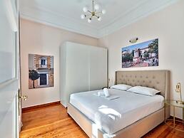 Elegant Apartment in Parliament Square