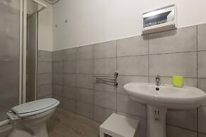 3158 Sterlizia House by Barbarhouse