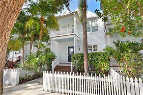 Waterfront Luxury Villa With Sunset Views And Boat Slip 3 Bedroom Town