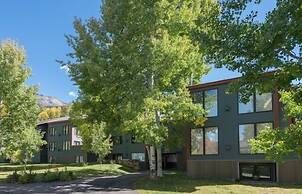 Space For All! Close To Lift 7, Fireplace, Hot Tub 3 Bedroom Condo by 