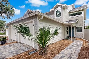 2646b 1st Ave 3 Bedroom Townhouse by RedAwning