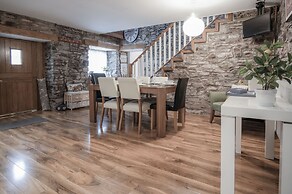 Fletcher Coach House - 3 Bedroom Cottage - Pendine