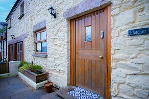 Fletcher Coach House - 3 Bedroom Cottage - Pendine