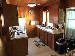 Blackbeard's Retreat - Historic And Pet Friendly 3 Bedroom Cottage by 