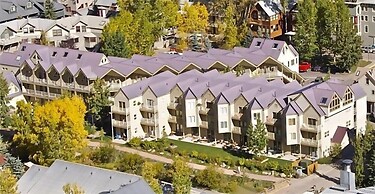 Ground Floor W/ River Trail Patio + Walk To Chair 7! Viking Lodge 116 