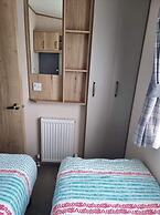 Stunning 2-bed Caravan in Prestatyn dog Friendly