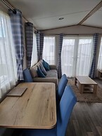 Stunning 2-bed Caravan in Prestatyn dog Friendly