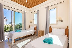 Villa Aristotle in Peyia