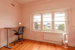 3 Bedroom Unit in the Heart of Beautiful Northcote