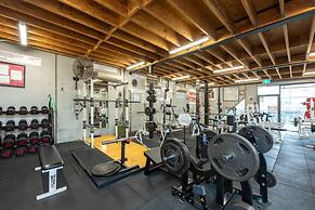 3 Bedroom Unit in the Heart of Beautiful Northcote