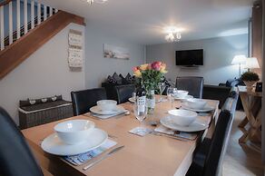 Rose Coach House - 3 Bedroom Cottage - Pendine