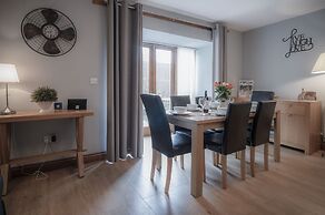 Rose Coach House - 3 Bedroom Cottage - Pendine