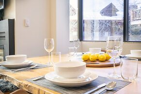 Mountain Village Panoramic Views, Hot Tub, Fireplace 3 Bedroom Townhou