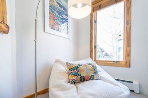 Mountain Village Panoramic Views, Hot Tub, Fireplace 3 Bedroom Townhou