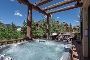 Mountain Village Panoramic Views, Hot Tub, Fireplace 3 Bedroom Townhou