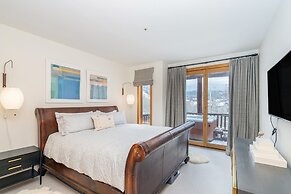 Mountain Village Panoramic Views, Hot Tub, Fireplace 3 Bedroom Townhou